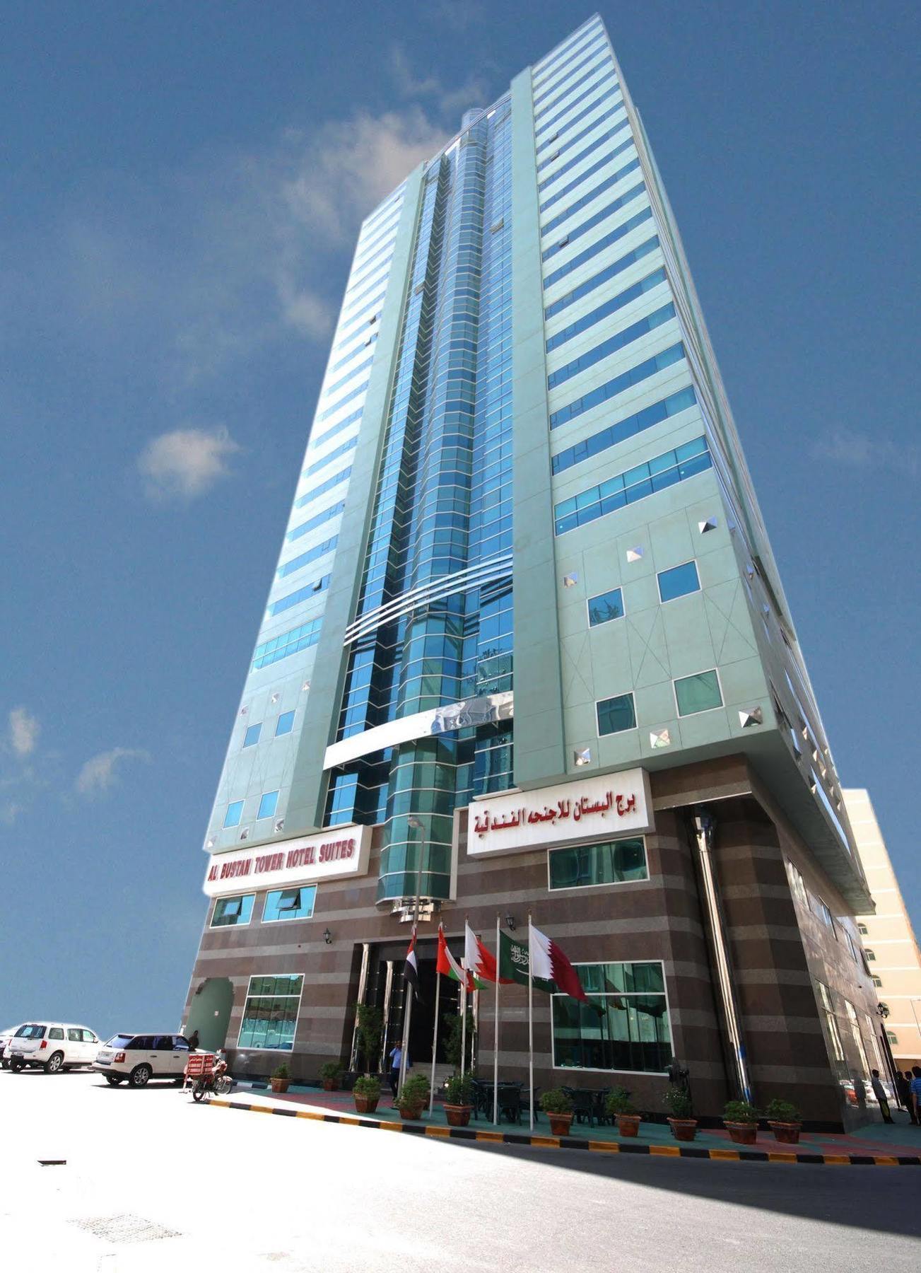 Al Bustan Tower Hotel Suites Шарджа Экстерьер фото
